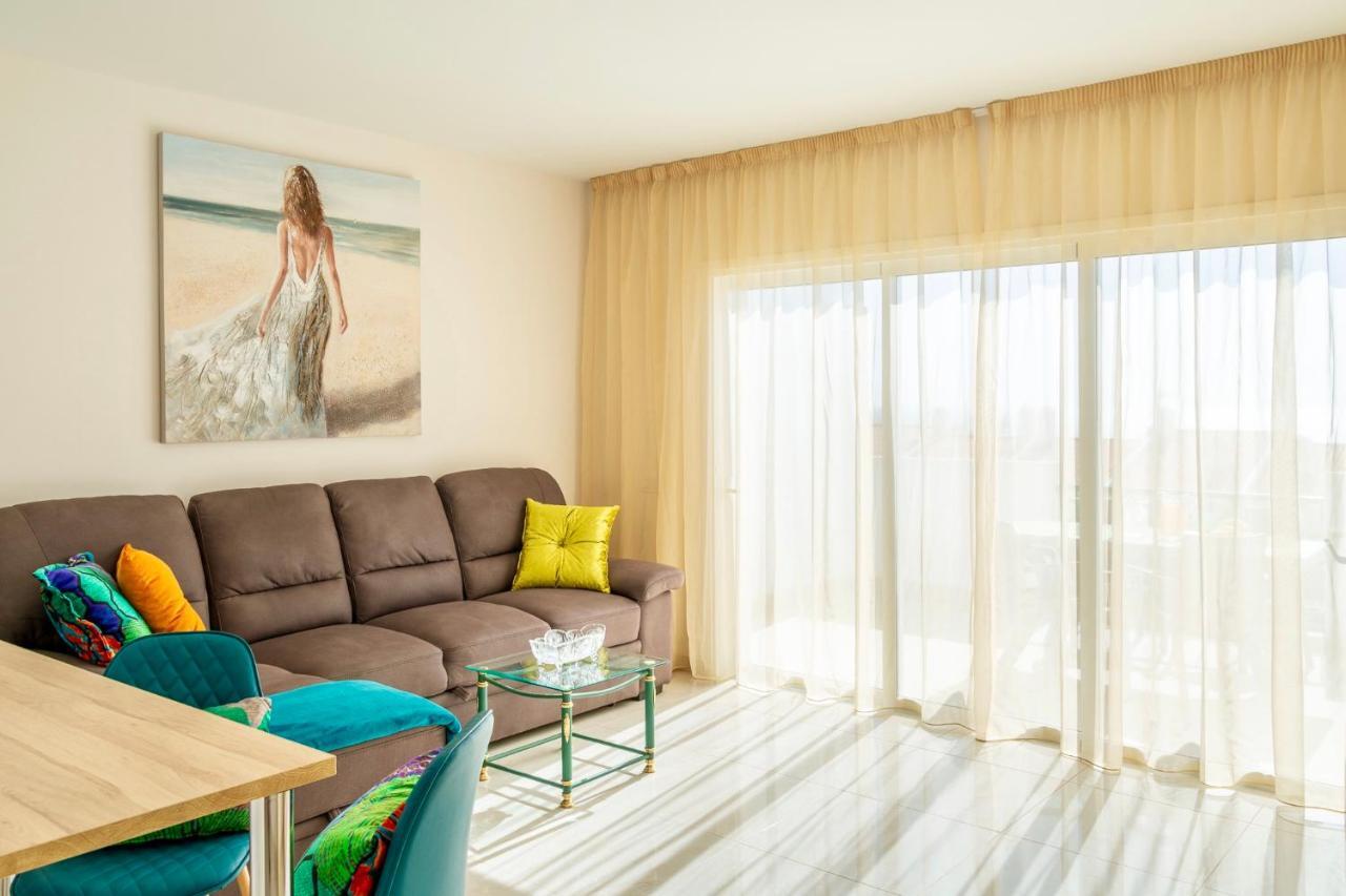 Esmeralda. Lovely And New Apartment Right By The Ocean! كالاو سالفاجي المظهر الخارجي الصورة