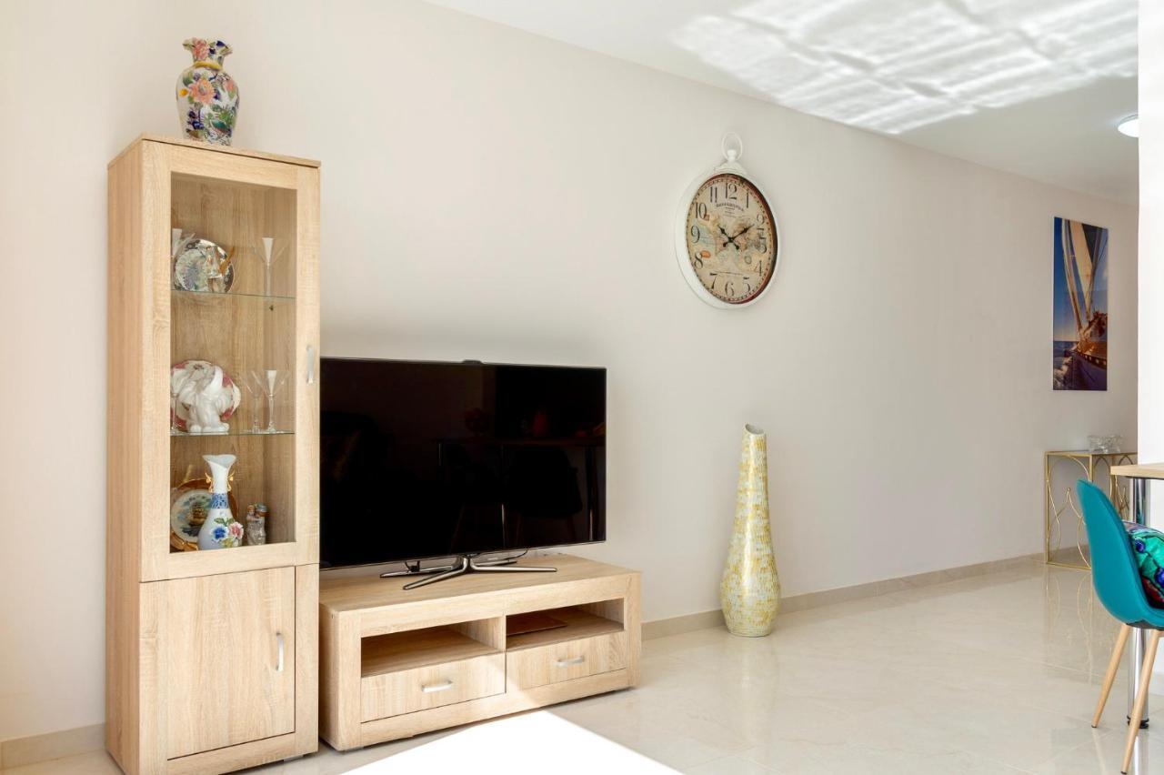 Esmeralda. Lovely And New Apartment Right By The Ocean! كالاو سالفاجي المظهر الخارجي الصورة